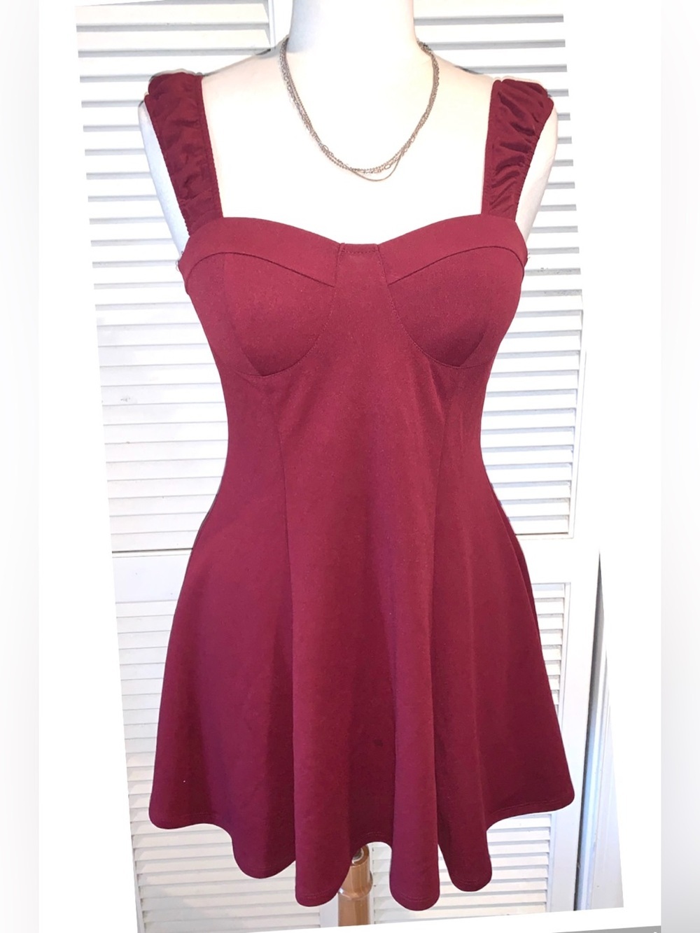 Trixxi Corset Burgundy Fit-and-Flare Dress Women’s size Medium